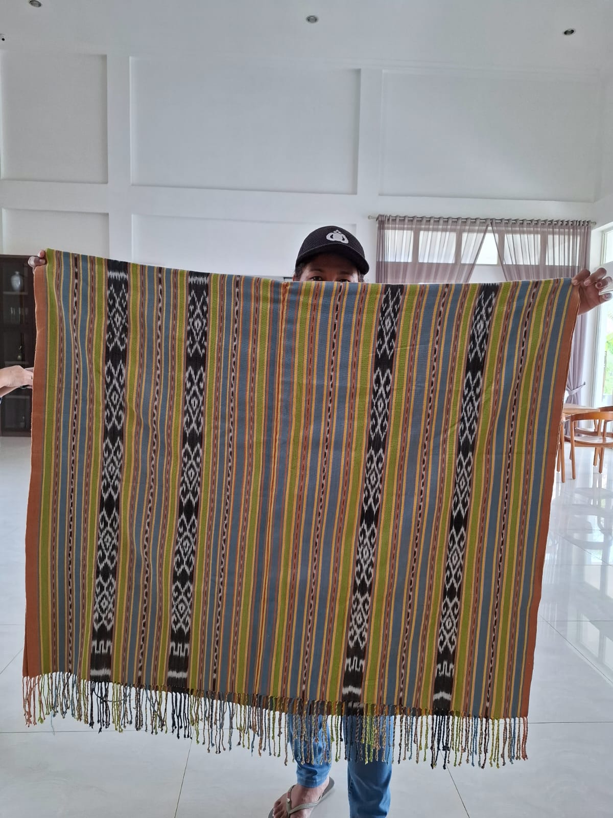 Tenun Ikat Raimanuk